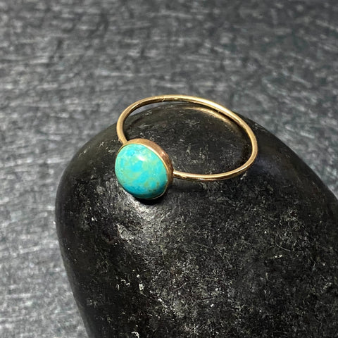 Dainty Modish Ring :: Cool Tones